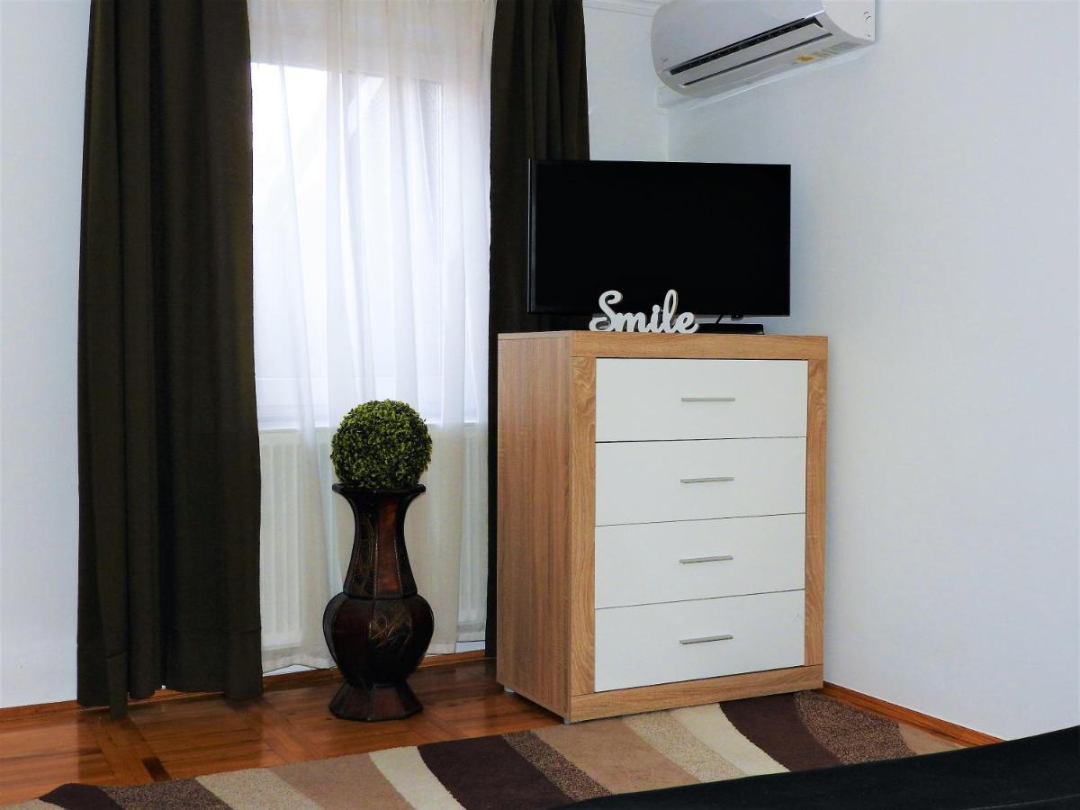 Léna Apartman - Eger Esterno foto