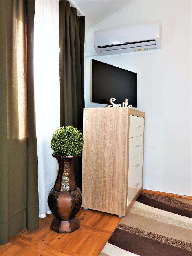 Léna Apartman - Eger Esterno foto