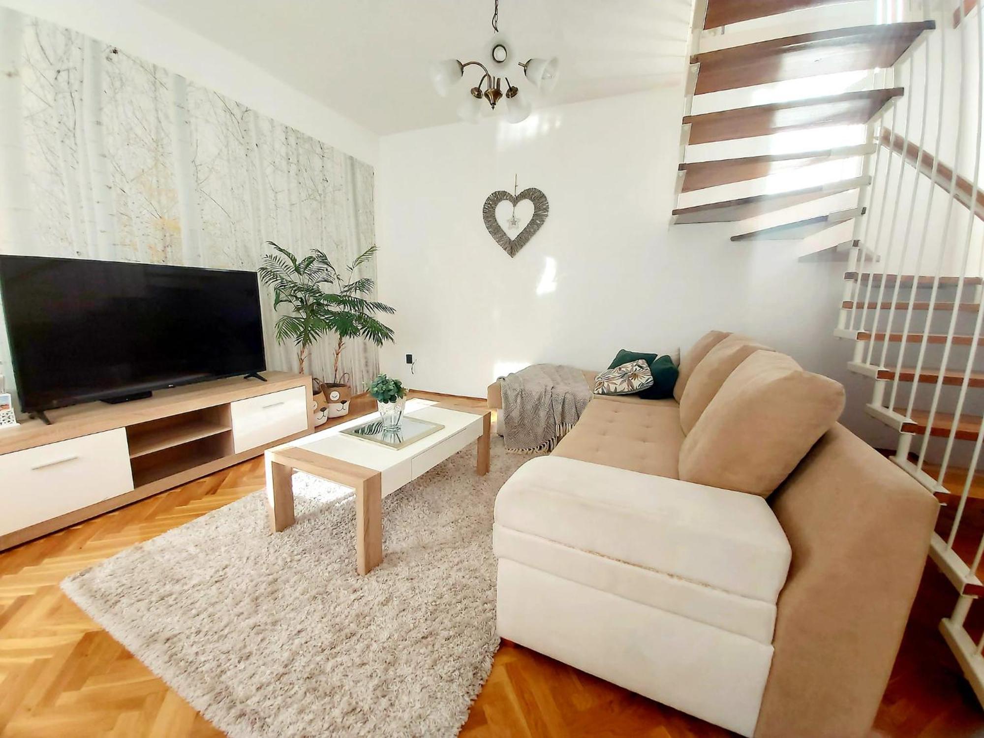 Léna Apartman - Eger Esterno foto
